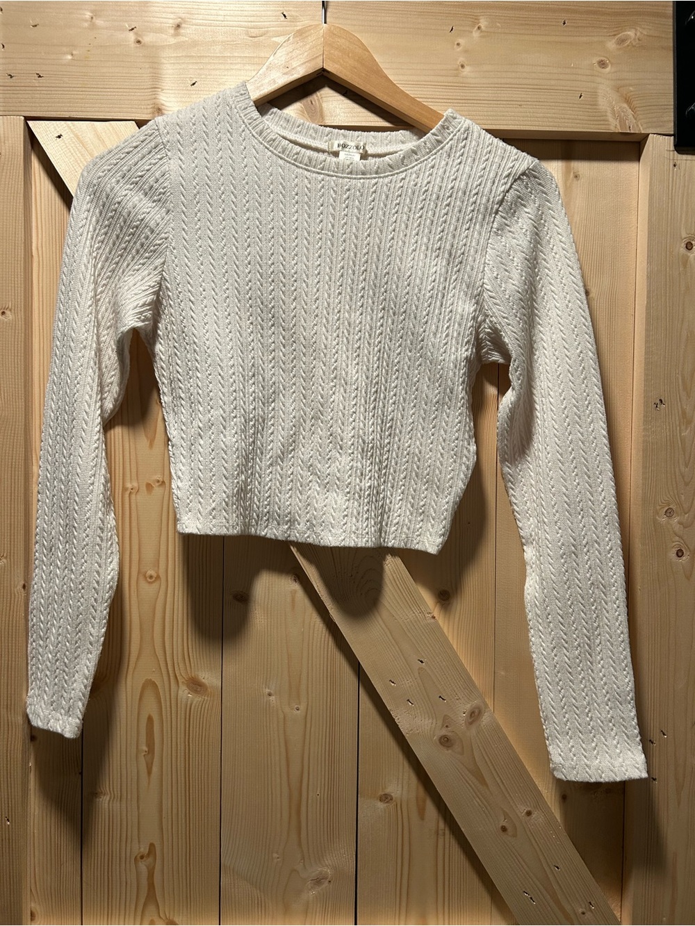 Bozzolo Cream Cable Knit Cropped Long Sleeve Top